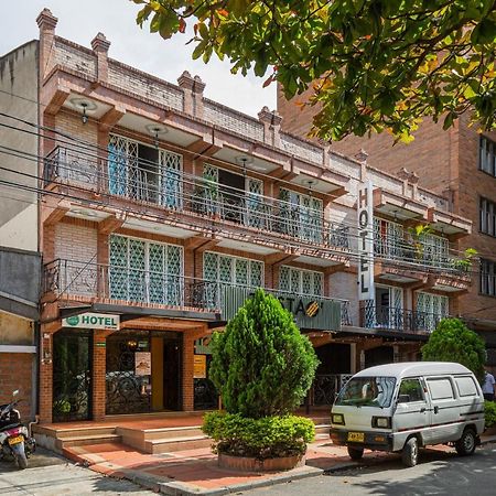 Hotel Boutique Laureles Home - Ayenda 1258 (Adults Only) Medellín Dış mekan fotoğraf