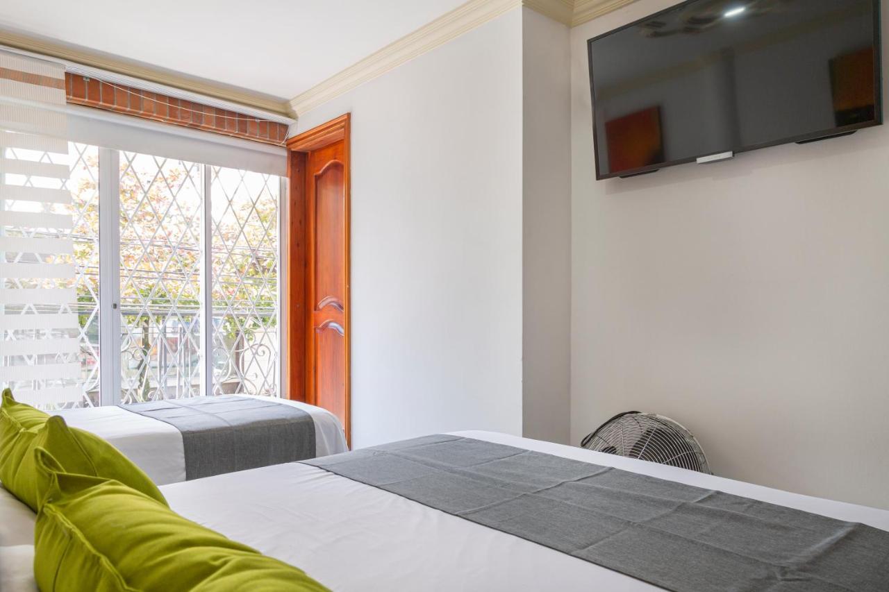 Hotel Boutique Laureles Home - Ayenda 1258 (Adults Only) Medellín Dış mekan fotoğraf