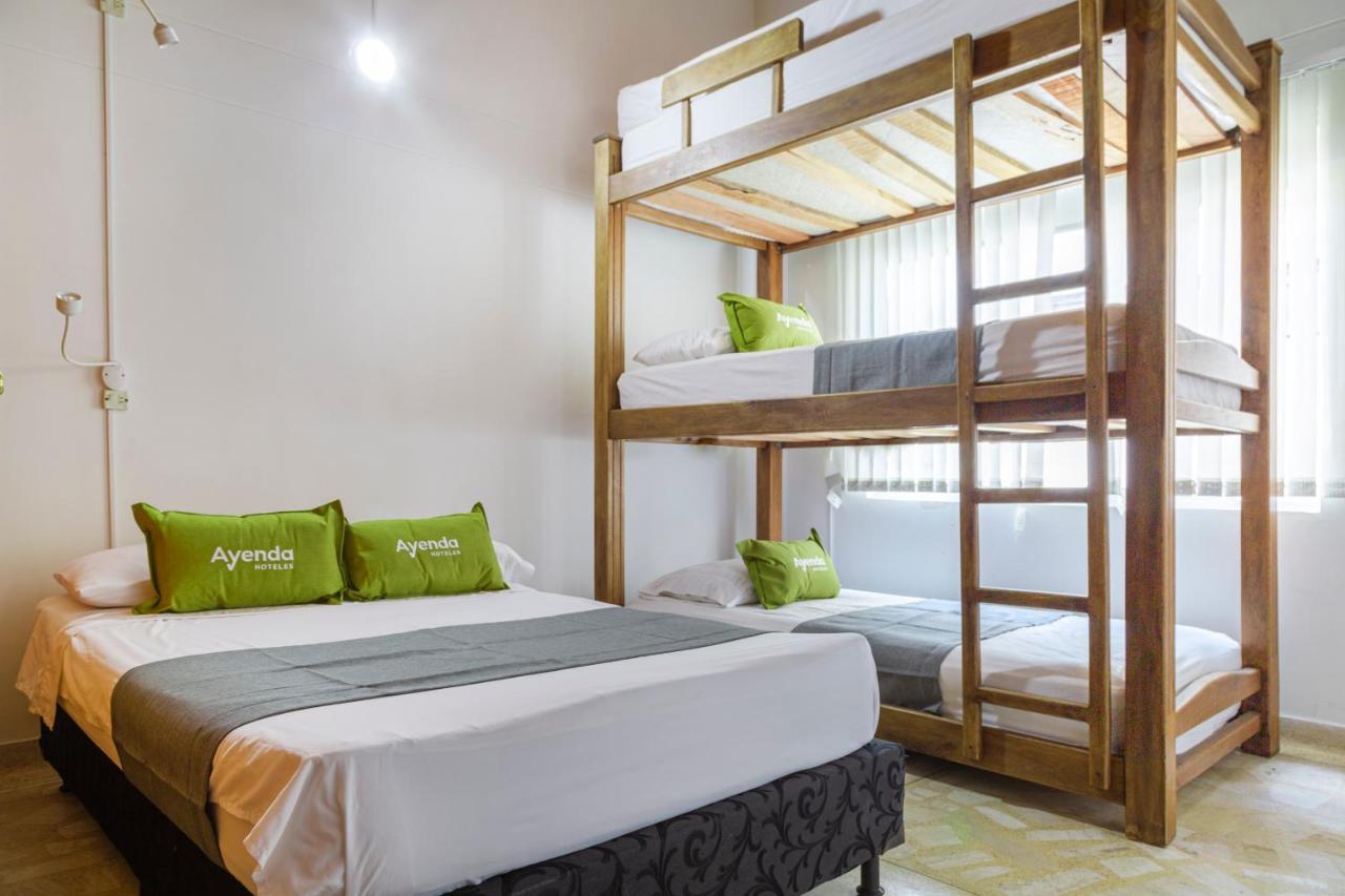 Hotel Boutique Laureles Home - Ayenda 1258 (Adults Only) Medellín Dış mekan fotoğraf
